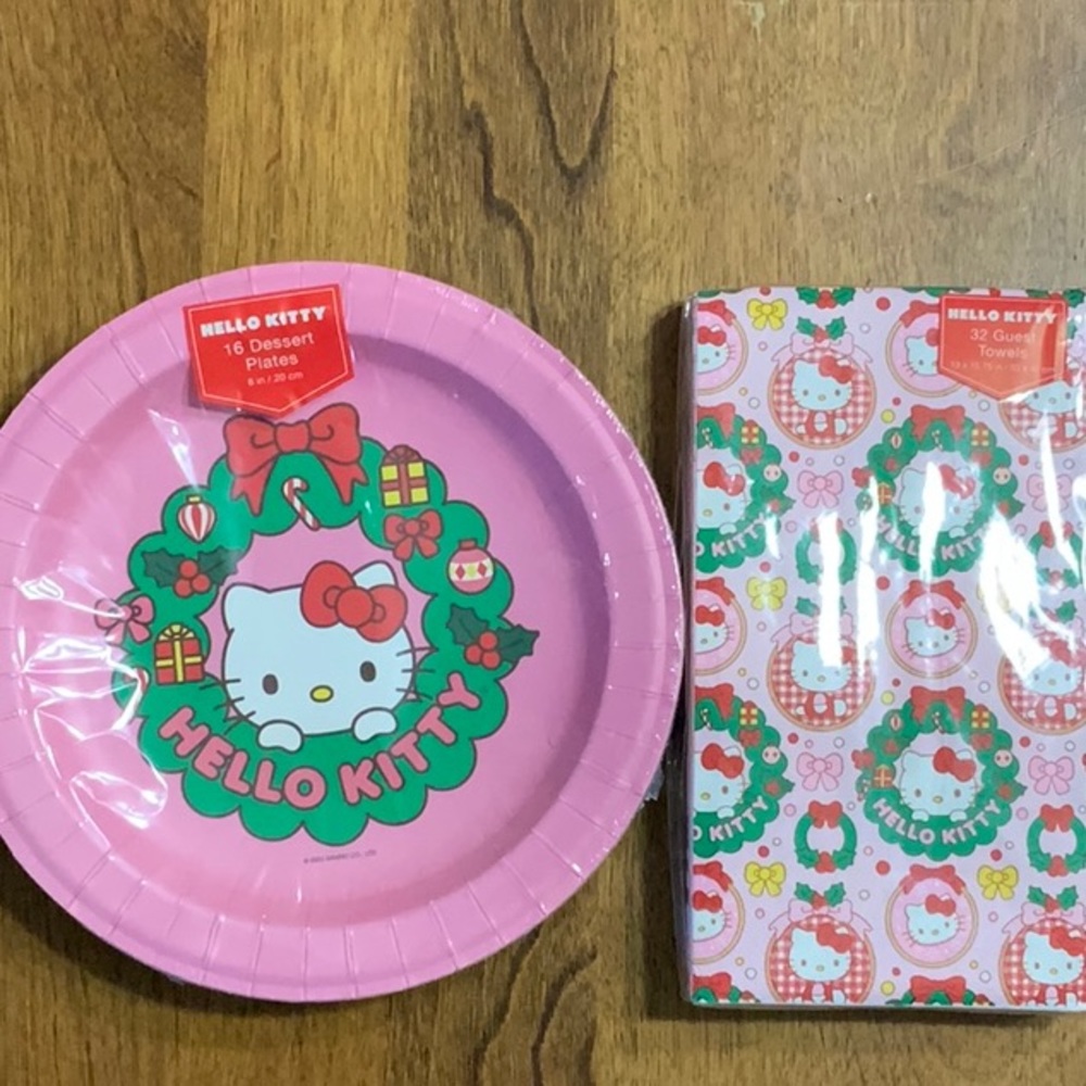 Hello Kitty Pink Christmas Plates & Napkins Set